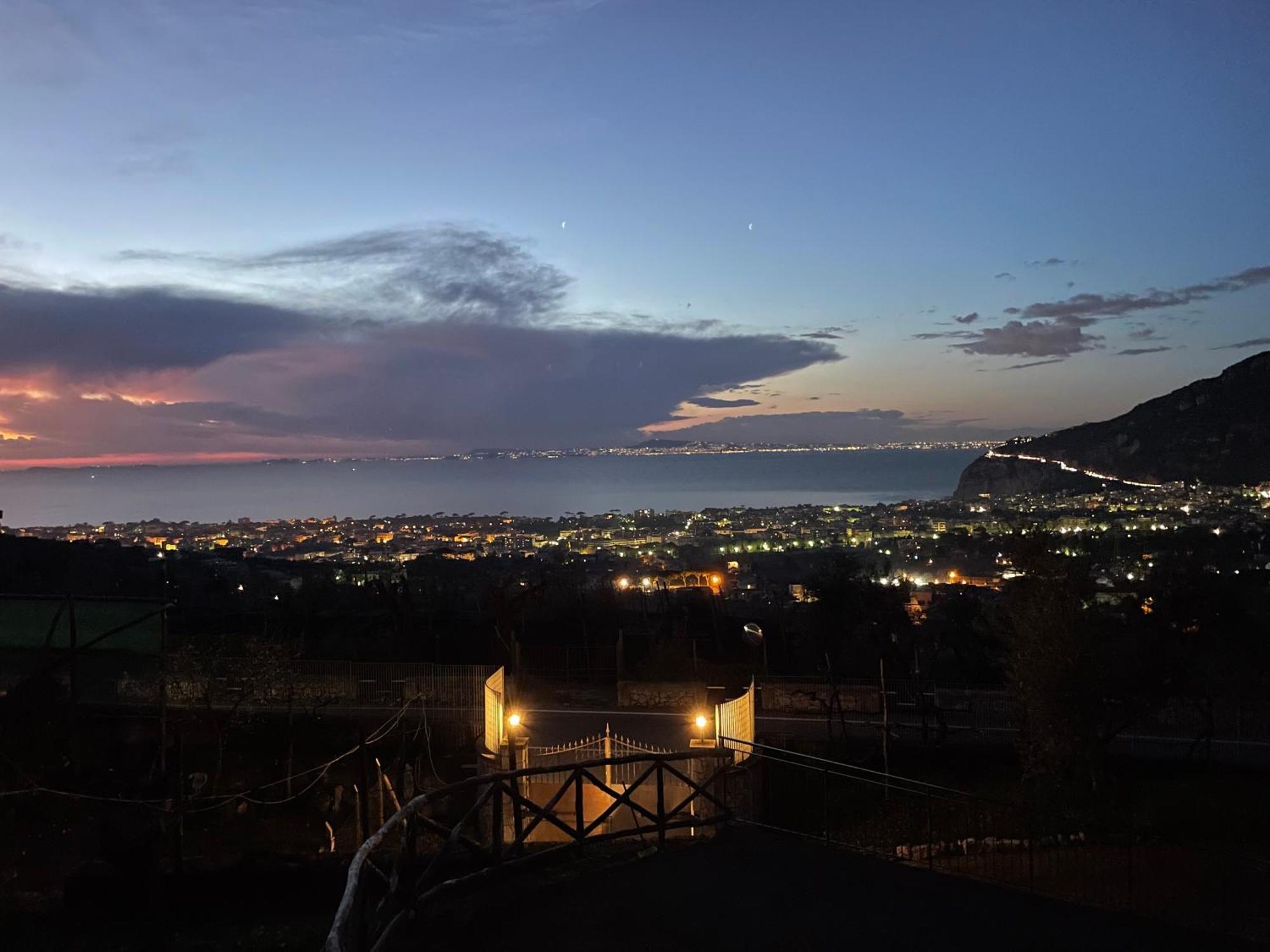 פיאנו די סורנטו Sky View Villa מראה חיצוני תמונה