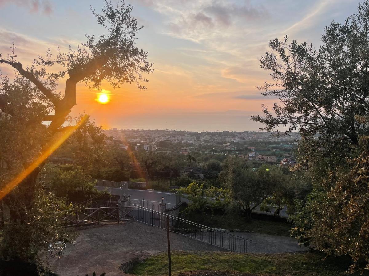 פיאנו די סורנטו Sky View Villa מראה חיצוני תמונה