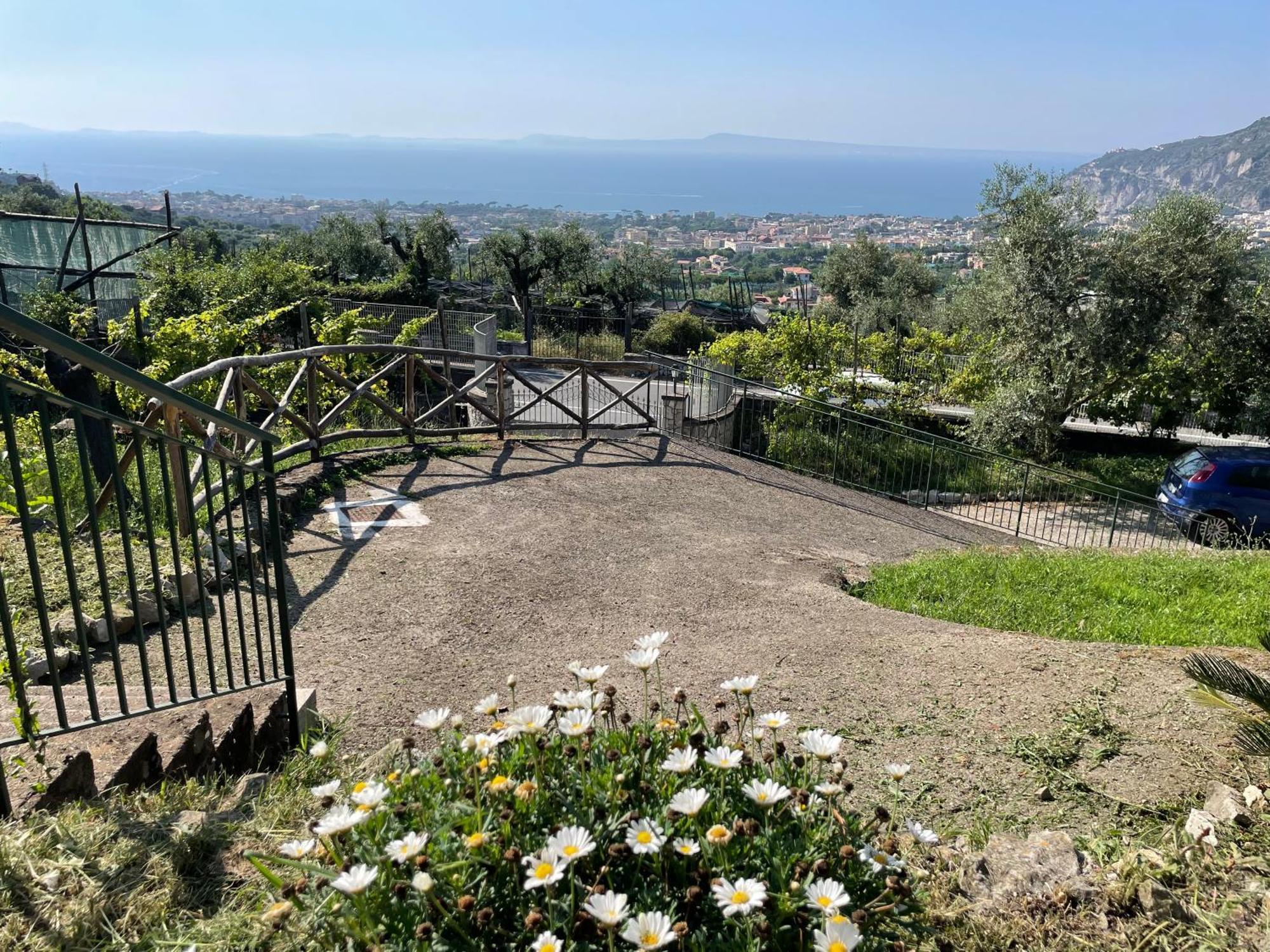 פיאנו די סורנטו Sky View Villa מראה חיצוני תמונה